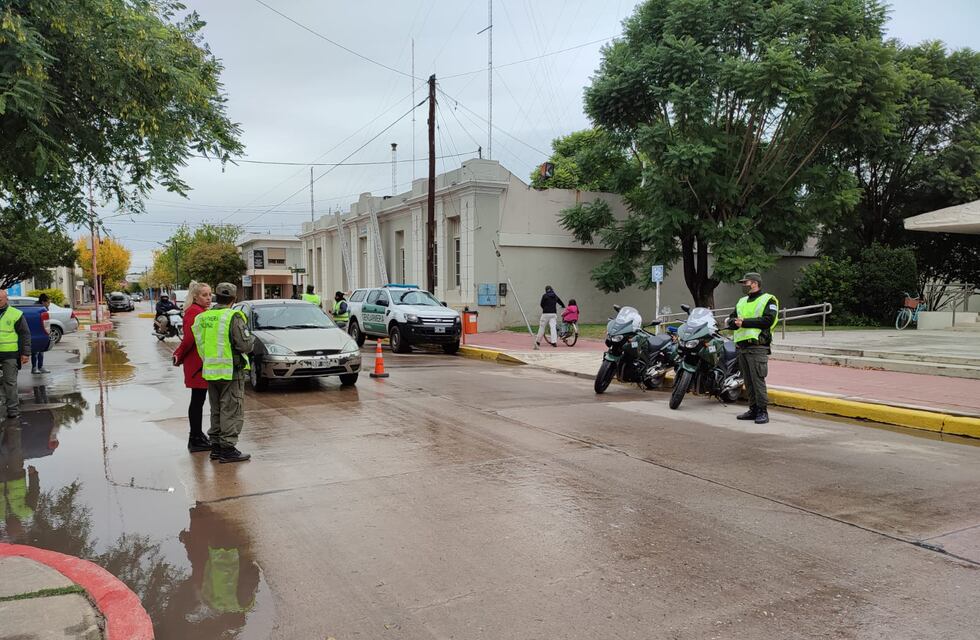 Controles de concientización en calles de la ciudad de Arroyito