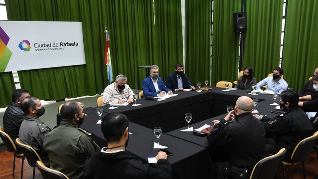 Reunión del Comando Unificado con el intendente Luis Castellano
