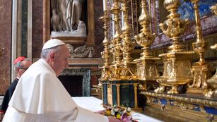 El Papa Francisco en marzo de 2014, visitando la Basílica Santa María La Mayor