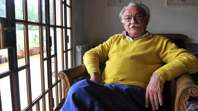 Antonio Seguí en su casa de Saldán, uno de sus lugares en el mundo. Foto: Javier Cortéz.