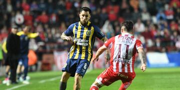 Jonatan Gómez se mantiene dentro de la formación titular de la Academia.