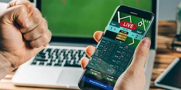 Las apuestas "online" son cada vez más populares entre adolescentes. (Freepik)