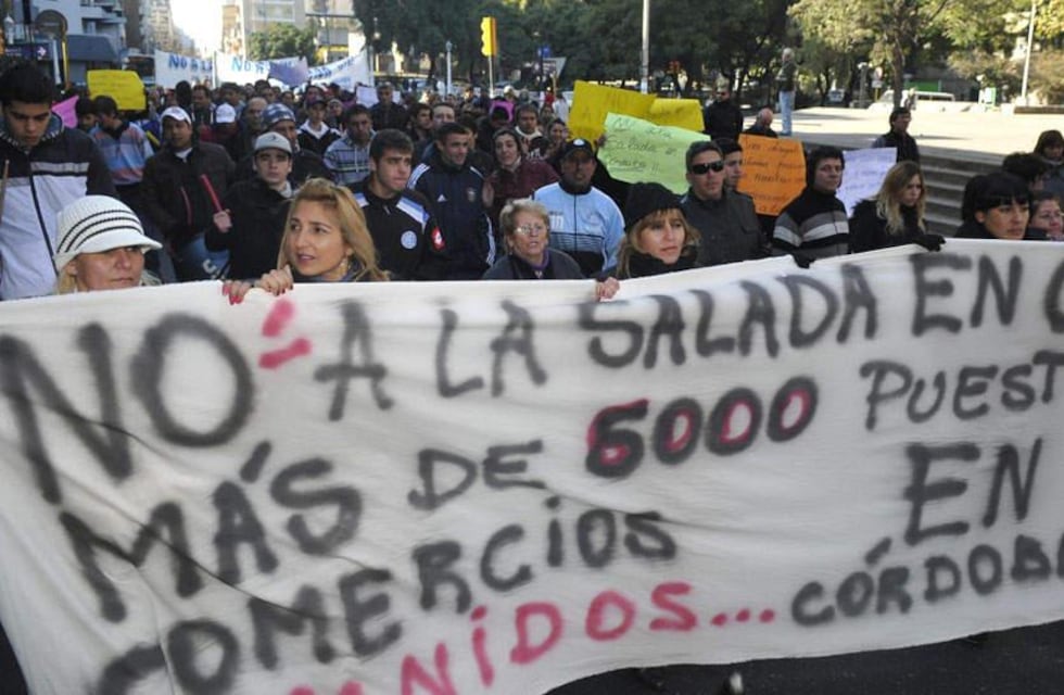 Ministro Accastello anticipa rechazo a La Salada en Córdoba