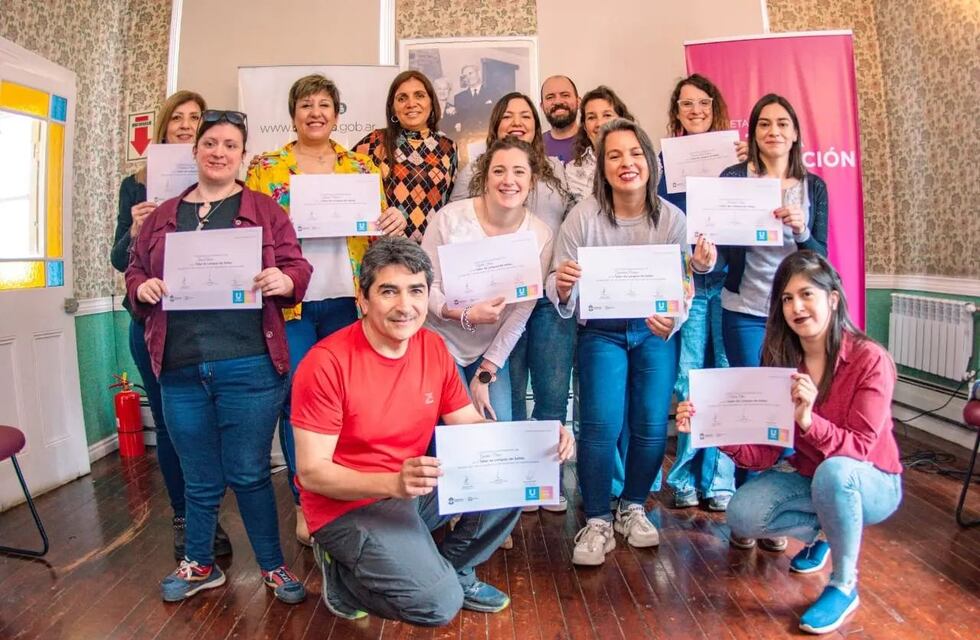 Inclusión: trabajadores municipales finalizaron el curso de Lengua de Señas Argentinas