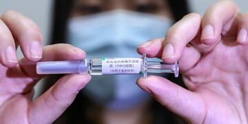 La vacuna china Sinopharm contra la enfermedad del coronavirus (REUTERS / Marko Djurica)