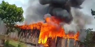 San Pedro: detienen a un hombre que le prendió fuego la casa a su ex pareja tras una discusión.