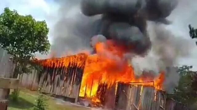 San Pedro: detienen a un hombre que le prendió fuego la casa a su ex pareja tras una discusión.