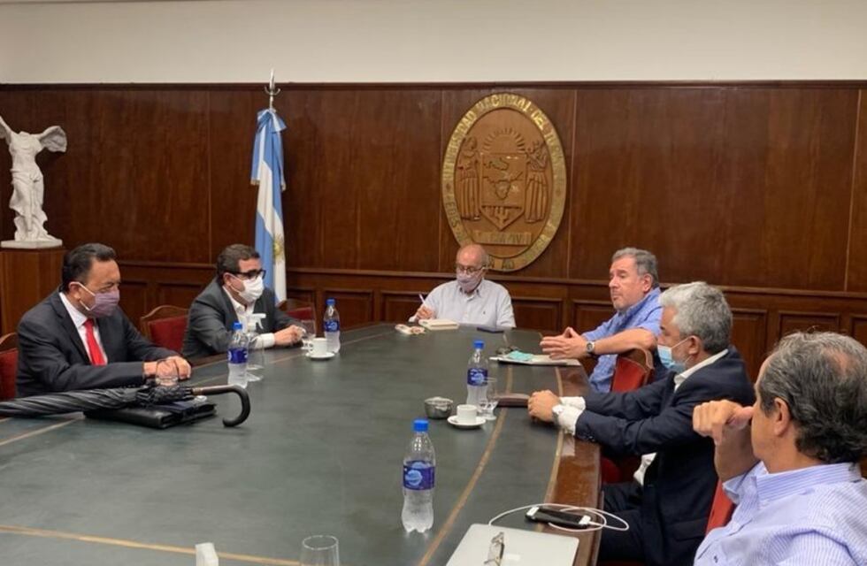 Autoridades de la UNT recibieron en Tucumán al Directorio de YMAD