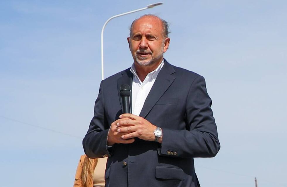 Perotti rechazó la posibilidad de reabrir paritarias antes de octubre