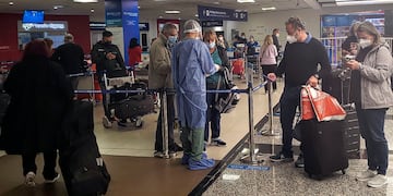 La paciente ingresó al país desde Estados Unidos a través del Aeropuerto Internacional Ministro Pistarini.