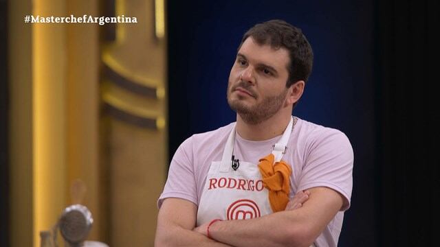 Rodrigo Salcedo hizo un inoportuno comentario sobre los chefs, y el jurado de MasterChef no lo perdonó