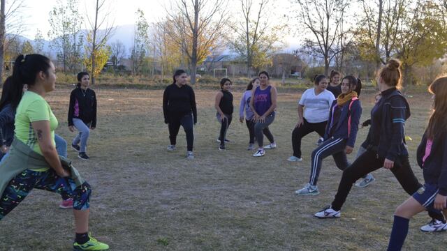 Colectivo, equipo de fútbol femenino de San Carlos que necesita ayuda.