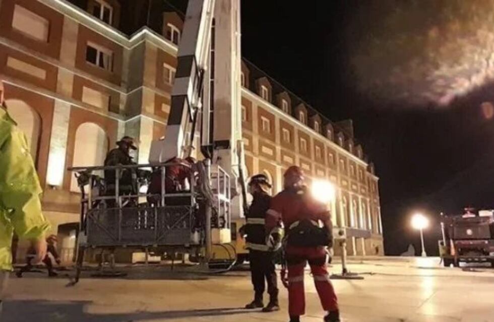 Mar del Plata: se incendió parte del techo del Teatro Auditorium