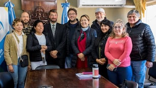 Funcionarios y profesionales de la Secretaría municipal de Desarrollo Humano presentaron la aplicación IncluApp a concejales de San Salvador de Jujuy.