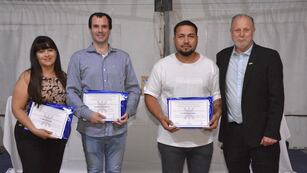 Egresados del bachillerato de adultos de la UTN Rafaela