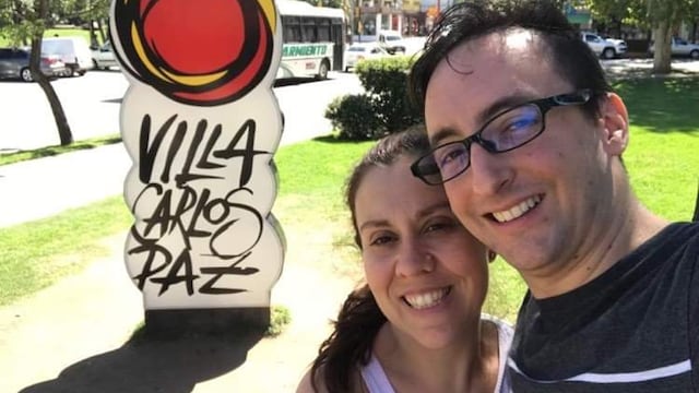María Emilia y Javier en 2018, cuando conocieron Villa Carlos Paz por primera vez. (Foto: gentileza María Emilia Leiva K.).
