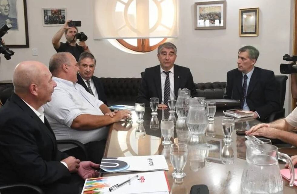 Paritaria en Santa Fe: ATE y UPCN buscan una oferta mejor que la de los docentes
