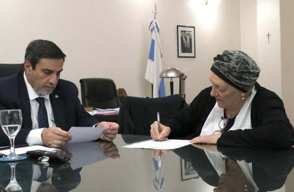 La bioquímica María José Rua jura como jefa del Laboratorio de Referencia de VIH