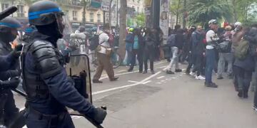 Disturbios en Francia por el Día del Trabajador.