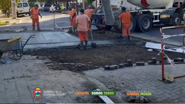 Trabajos en la vía pública de Cosquín.