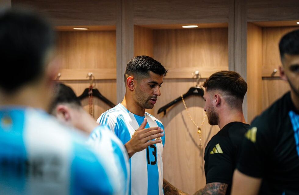 Los motivos por los que Cuti Romero no jugó el segundo tiempo frente Paraguay