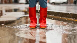 Las lluvias llegaron con creces a la provincia de Córdoba. Foto: Freepik / Aguas Cordobesas