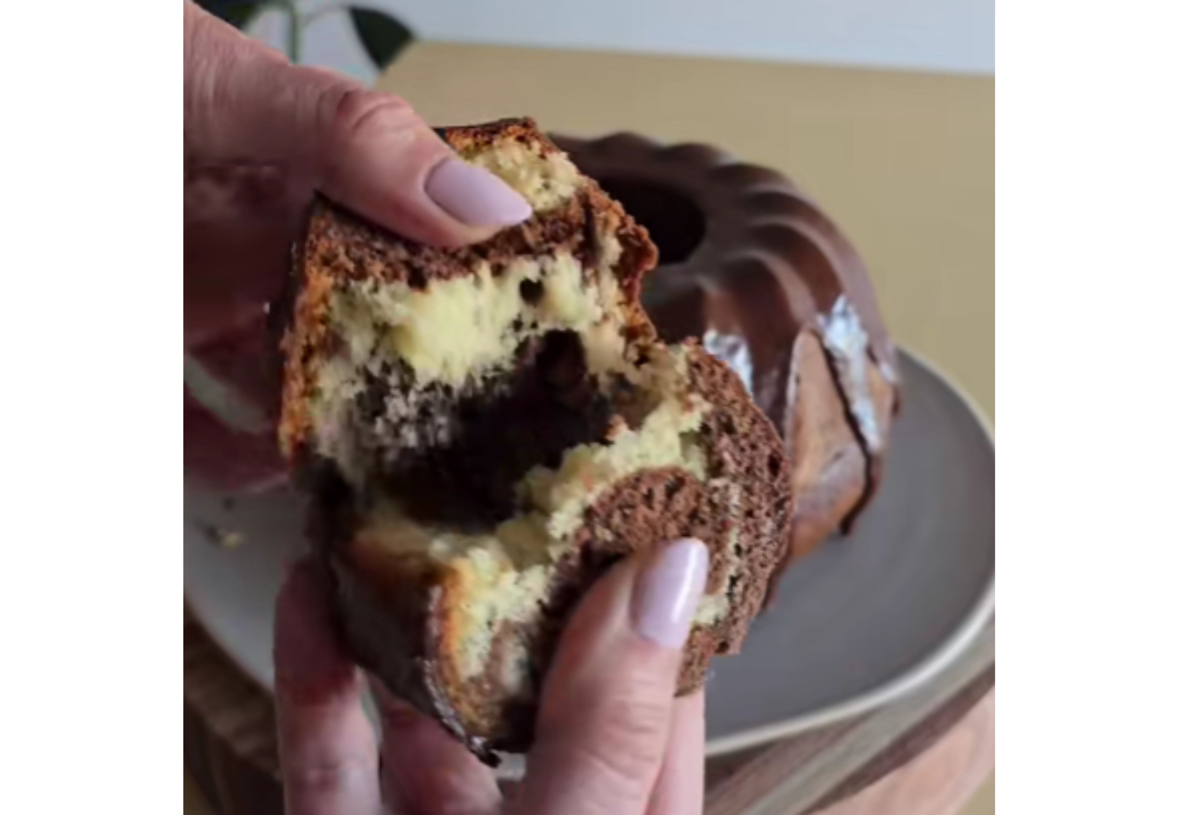 Así queda el budín marmolado con esta receta.