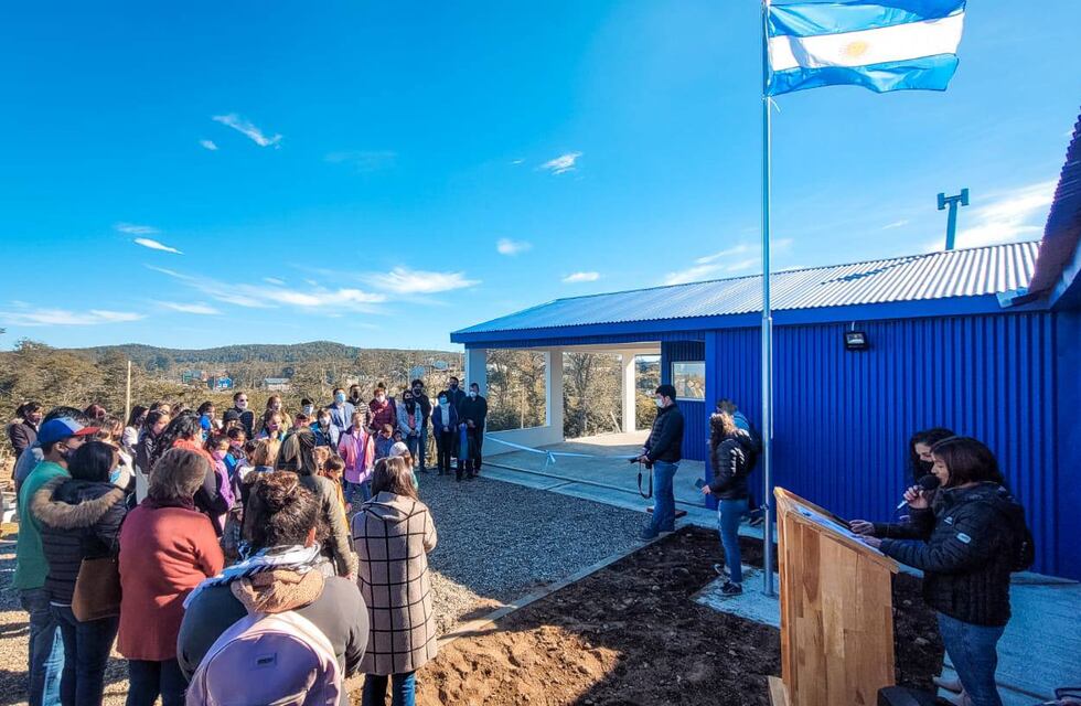 La Escuela Experimental “Los Ñires” inauguró la ampliación de sus instalaciones