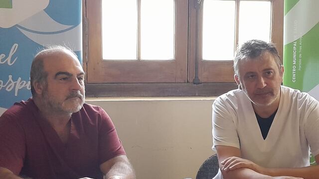 Dr. Guerra, Jefe del Servicio de Pediatría y Dr. Capandegui, Director del Centro Municipal de Salud