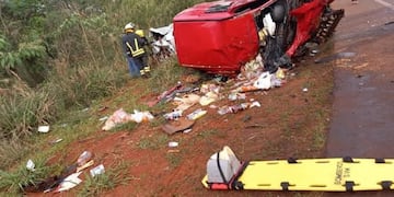 Siniestro fatal en San Vicente: un hombre falleció tras impactar con su automóvil.