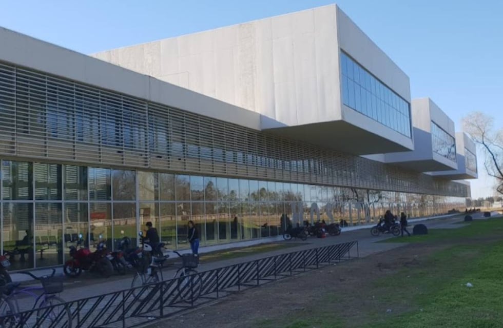 Femicidio en Murphy: denuncian que un policía mató a su expareja y se suicidó