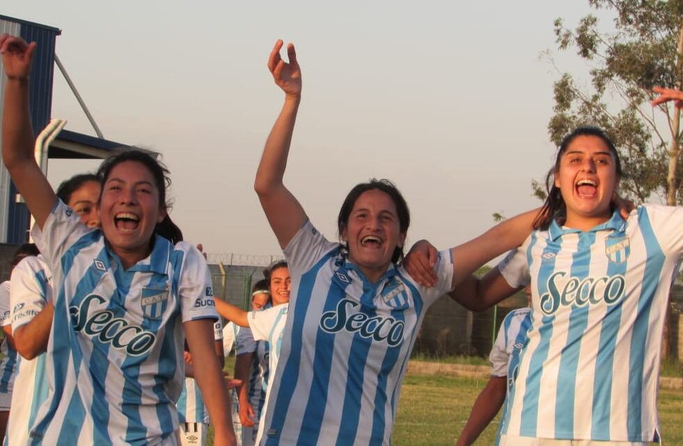 Fútbol Femenino: Atlético Tucumán se quedó con el clásico