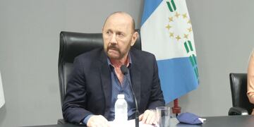 El gobernador de Formosa, Gildo Insfrán, le dijo “retrasada mental” a María Eugenia Vidal.