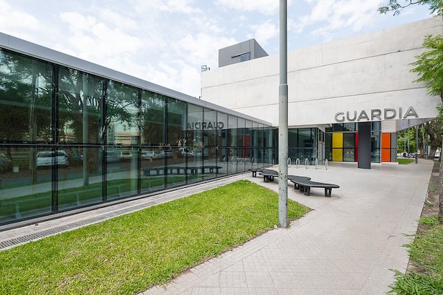 Guardia Hospital de Niños Zona Norte, Rosario-.