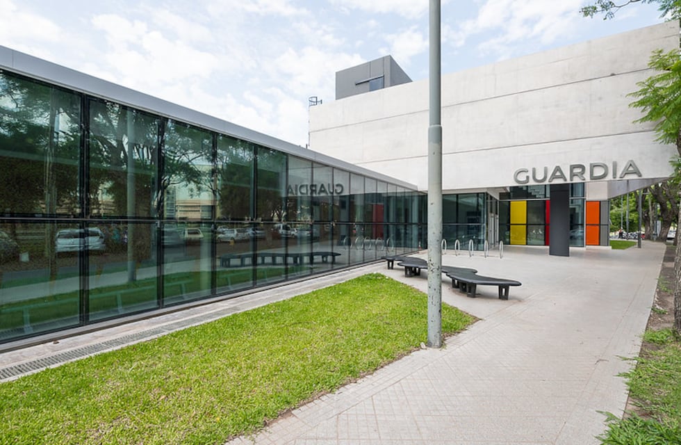 “Mamá, me muero”: el crudo relato de la madre de la nena baleada en una feroz balacera en Empalme Graneros