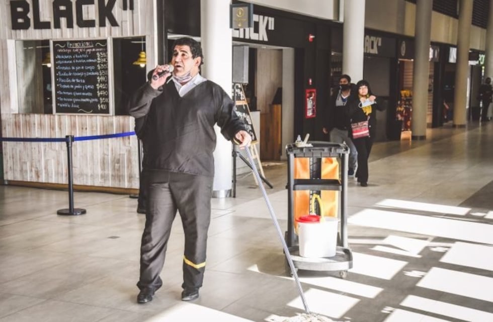 Guaymallén sorprendió con un nuevo flashmob en la Terminal