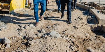 Jalil visitó las obras de la Hostería.