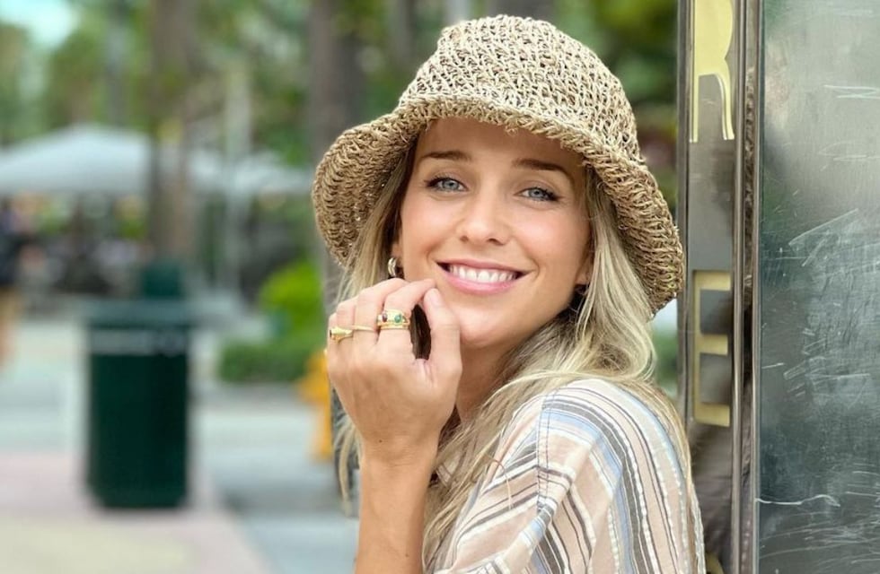 Soledad Fandiño posó al amanecer con un catsuit color nude y enamoró a todos