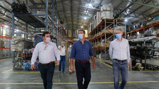 Capitanich visitó el Parque Industrial de Puerto Tirol y se refirió al Día de la Industria