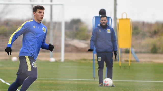 Gino Infantino es uno de los jugadores convocados trabajar a jornada completa en el predio de la AFA.