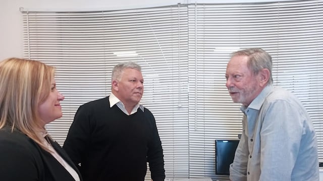 Benedetti, Esposito reunidos con el Arq. Carlos Giovaninni, el Director General de Infraestructura Escolar Ministerio Educación Córdoba y el Ing. José Antonio Papa