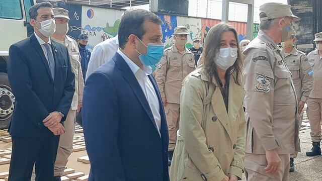 Imágen ilustrativa de Fredric en su última visita junto al gobernador Oscar Herrera Ahuad