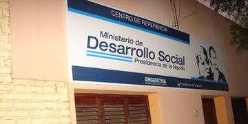 Cerrarán los Centros de Referencia.