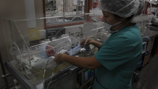 Creció el porcentaje de nacimientos prematuros y cesáreas en mujeres con Covid-19.