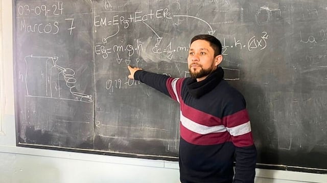 "Cuando estoy en el aula me olvido de todos los problemas, soy feliz". Foto: Gentileza Clarín.