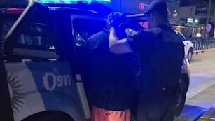 Detienen a un hombre en Carlos Paz por manejar una camioneta con documentación adulterada. Gentileza: Carlos Paz Vivo