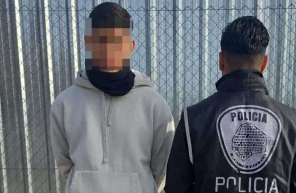 Detuvieron a un jugador del fútbol argentino por tentativa de homicidio: lo identificaron en pleno partido