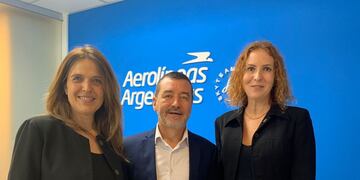 La Secretaria de Turismo, mantuvo una reunión con el gerente comercial de Aerolíneas Argentinas, Iván Blanco Cadahia.