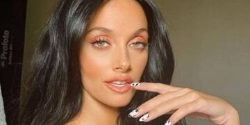 Oriana Sabatini sorprendió a sus millones de seguidores con un arriesgado look.