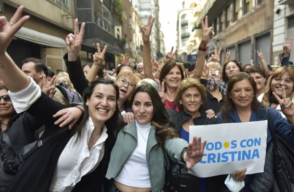 Cabildo Abierto del PJ porteño en apoyo de Cristina Kirchner “contra el pelotón de fusilamiento mediático y judicial”